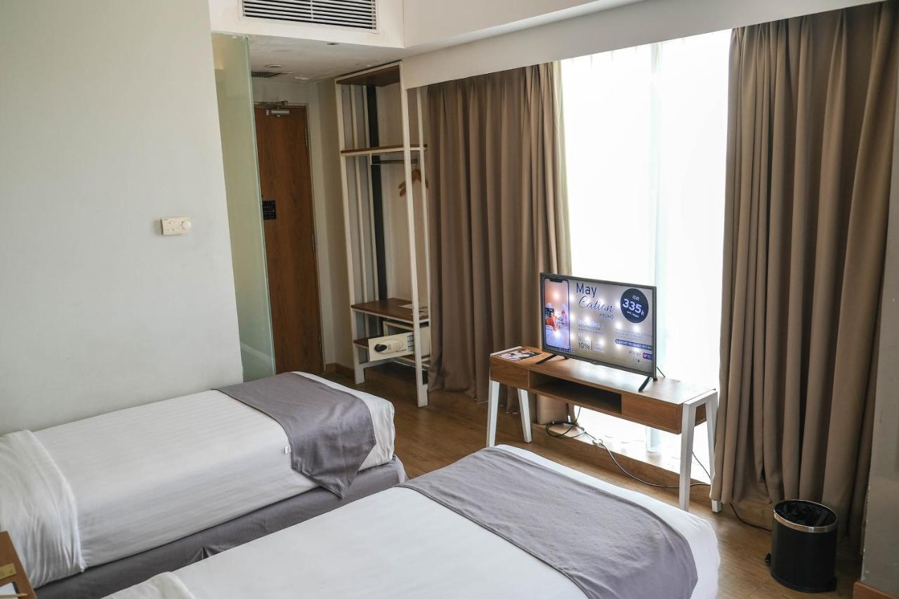 Allstay Hotel Semarang Simpang Lima Exterior photo