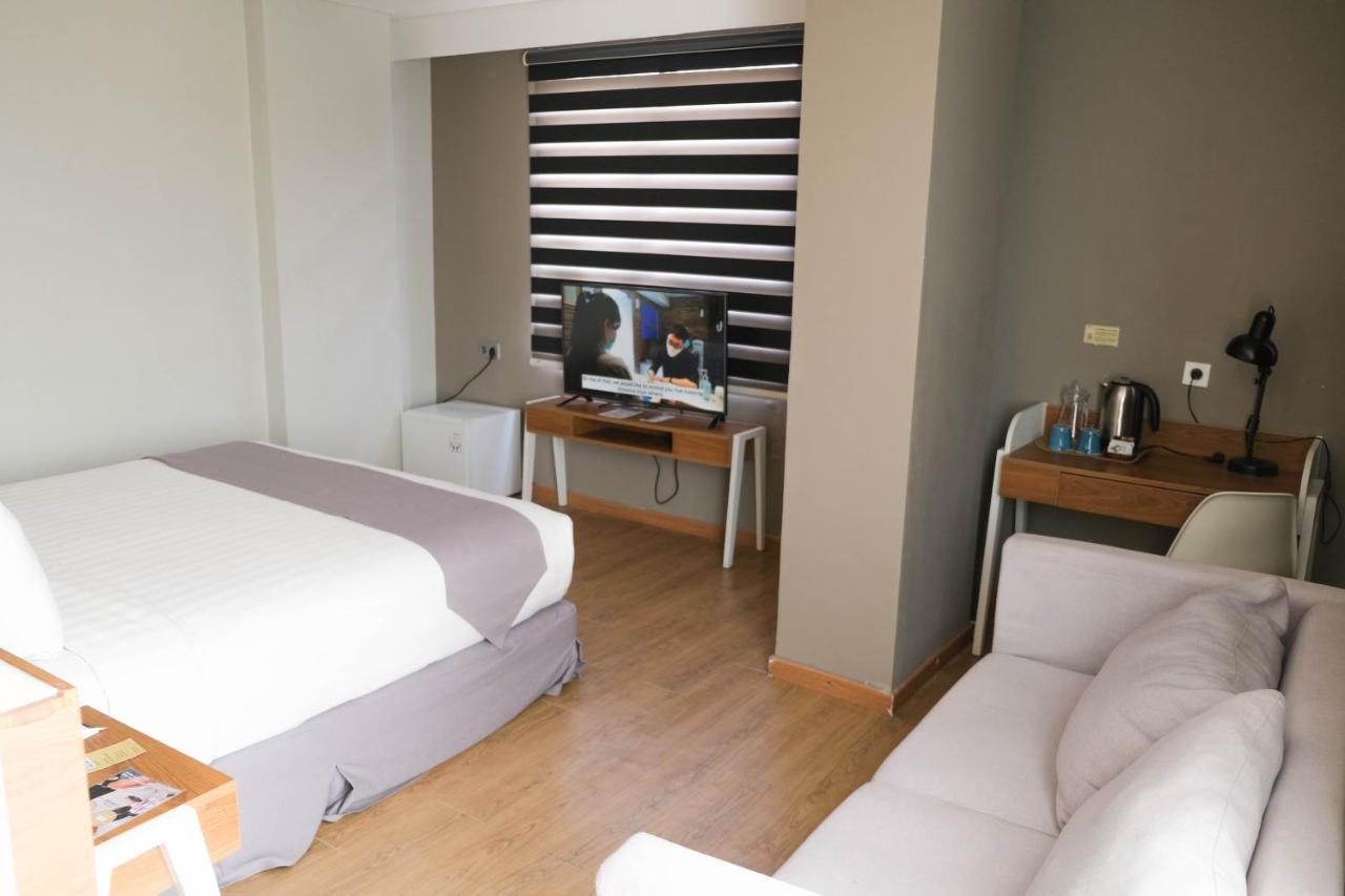Allstay Hotel Semarang Simpang Lima Exterior photo
