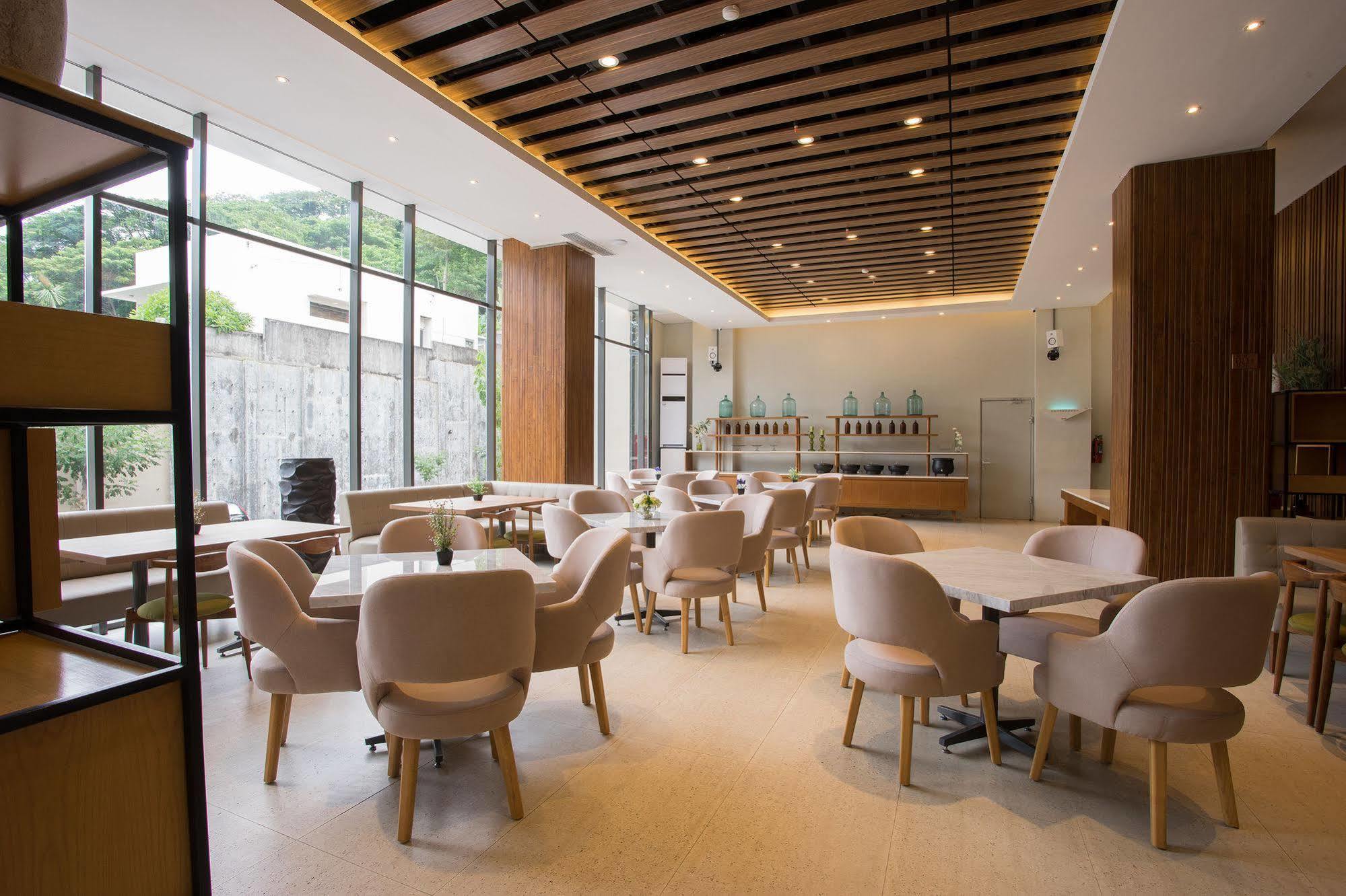 Allstay Hotel Semarang Simpang Lima Exterior photo