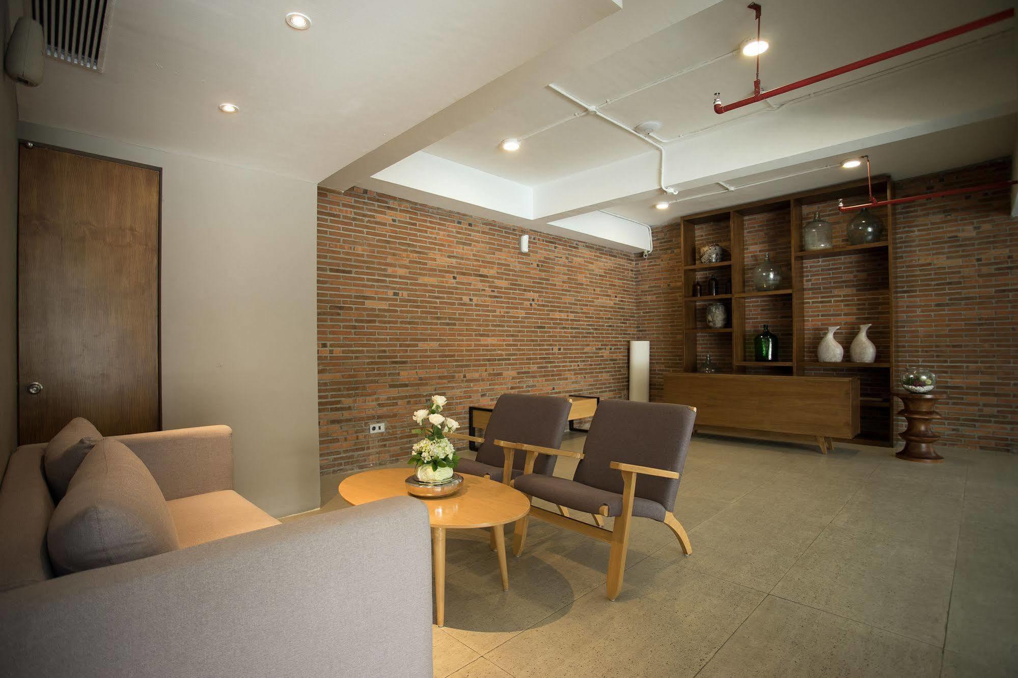 Allstay Hotel Semarang Simpang Lima Exterior photo
